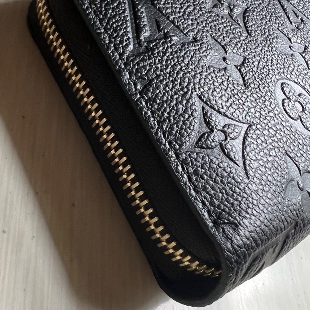 Louis Vuitton Zippy Wallet M61864 - Picture 10 of 15